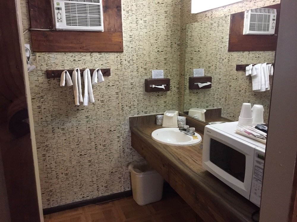 Holiday Lodge 59/66