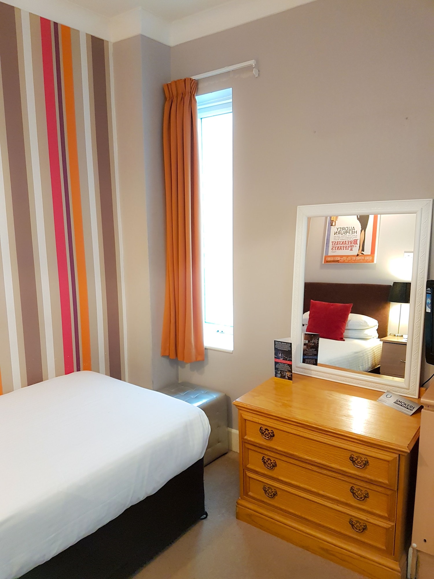 CRASHPAD, SINGLE