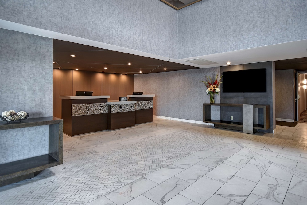 Lobby at Doubletree By Hilton St Louis Airport Mo, ST LOUIS - MO