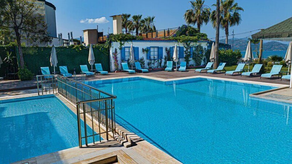 Uras Beach Hotel 22/50