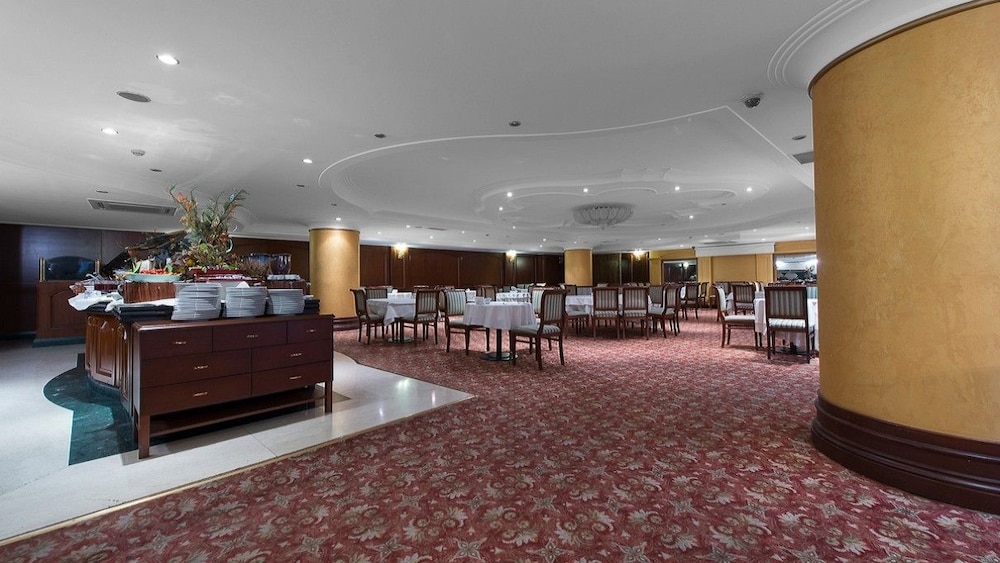 Akar International Hotel 10/50