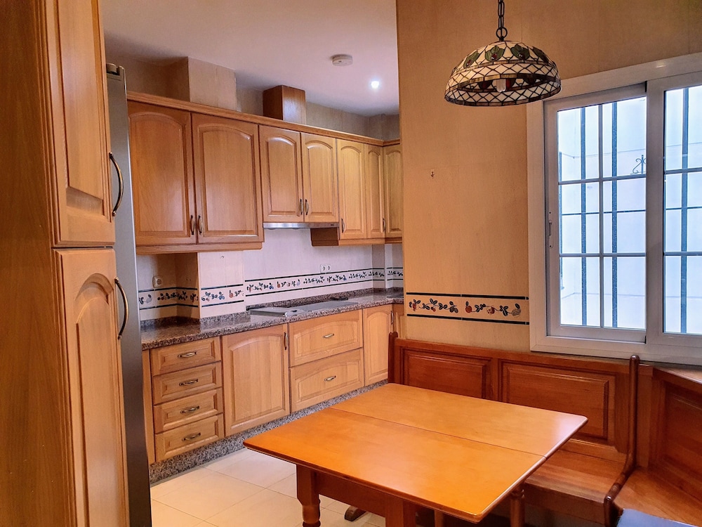 Triana Luxury Home 36/48