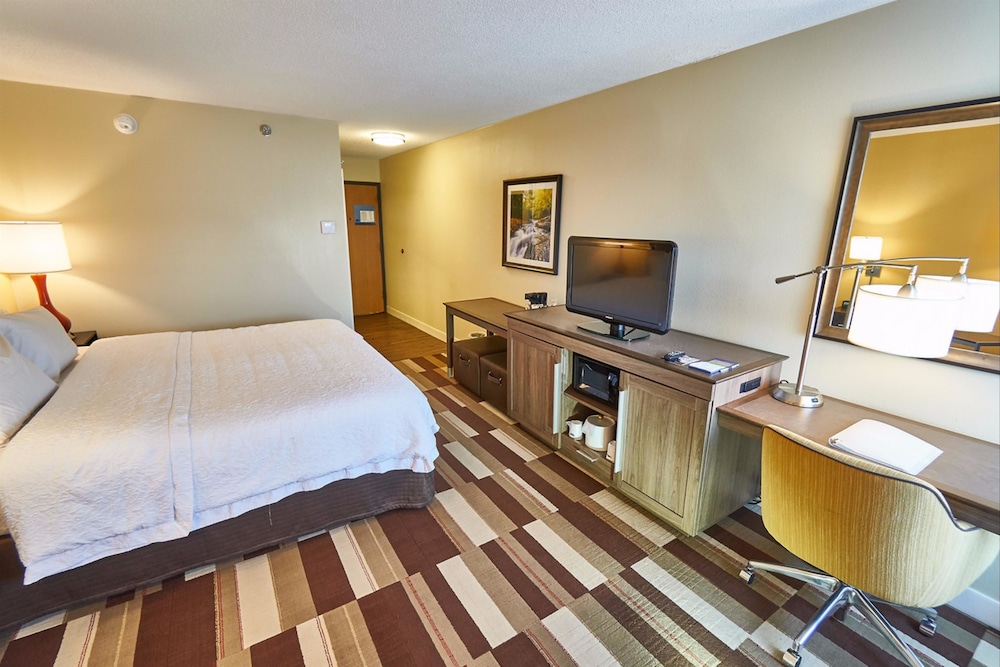 Hampton Inn Uniontown 18/63