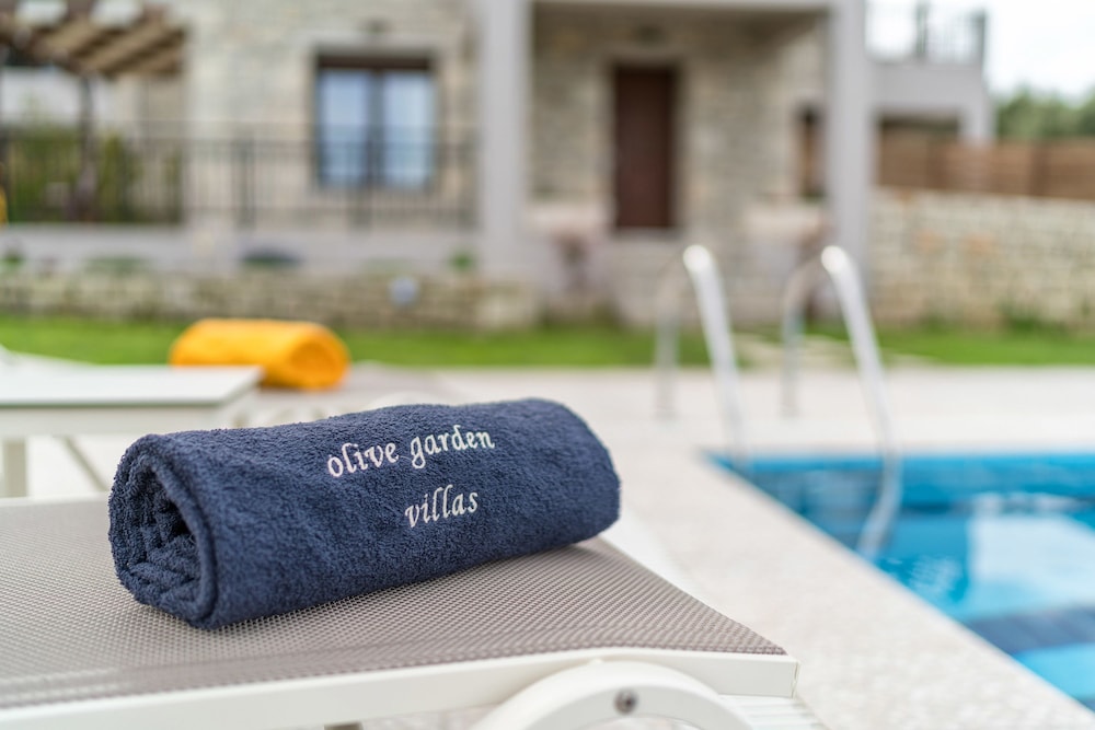 Olive Garden Villas 17/50