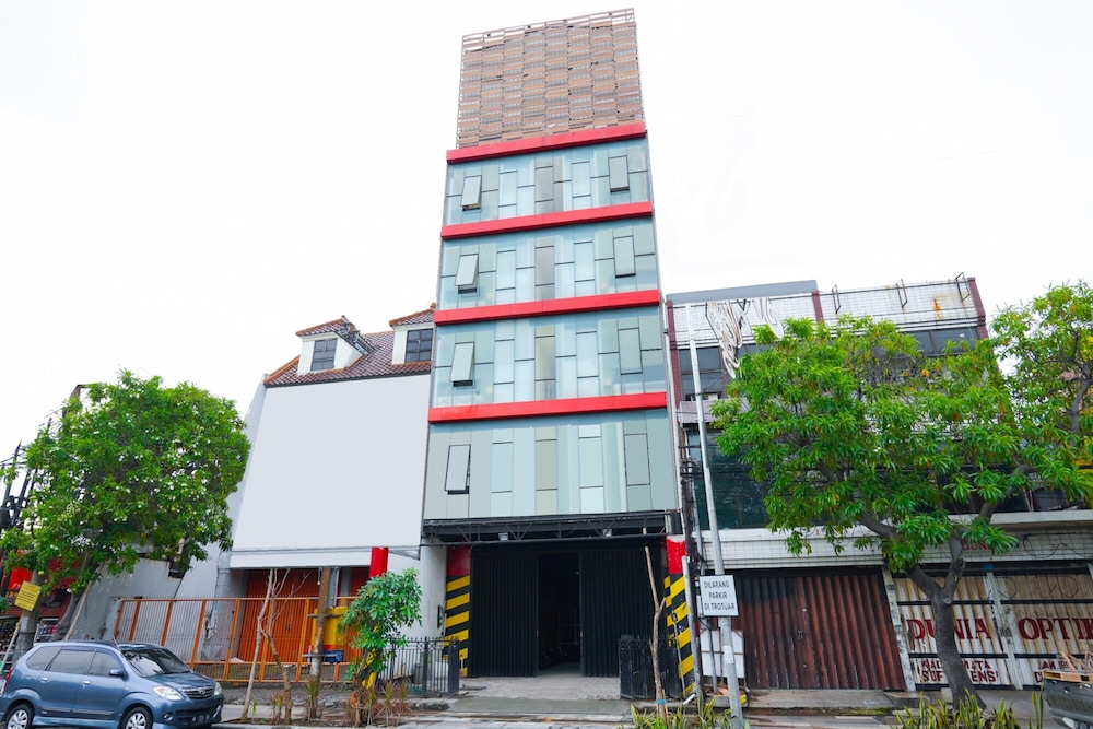 OYO Flagship 3688 Pot Art in SURABAYA