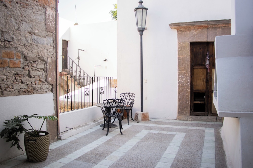 OYO Posada Zaragoza, San Luis Potosi 7/58