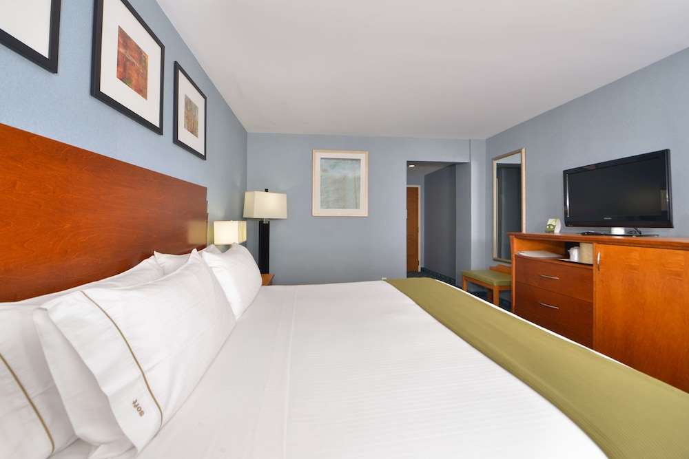 Holiday Inn Express Laguardia Arpt 7/29