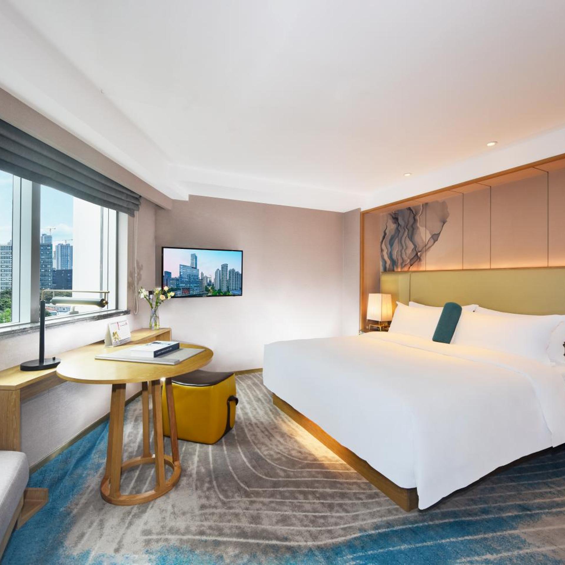 غرفة قياسية بسرير كينج، Royce Hotel Shenzhen 2/4