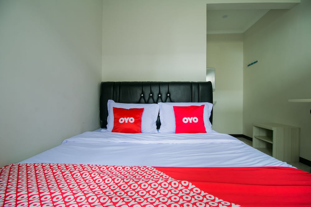 OYO 1078 Fakhira Residence 18/31