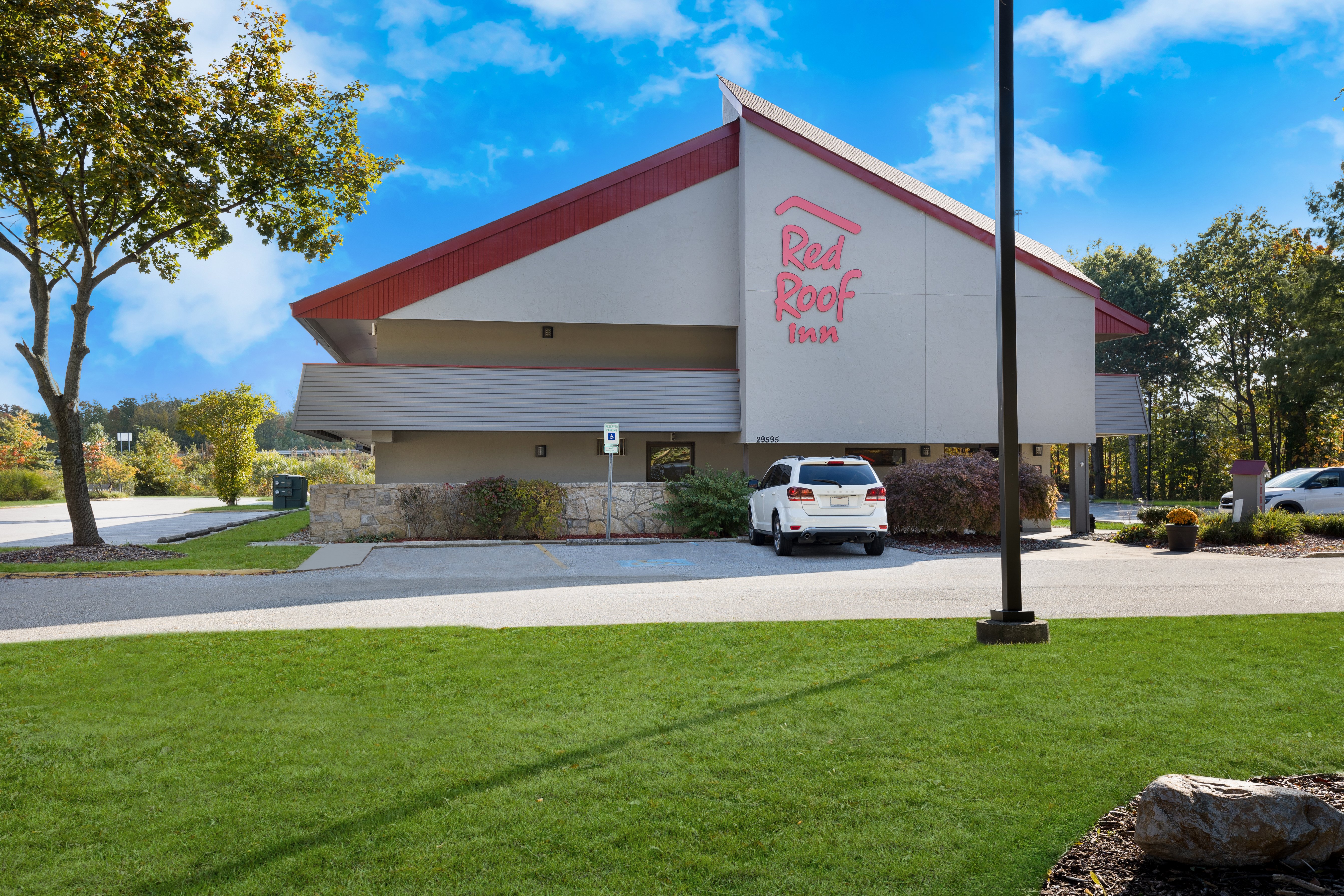 Red Roof Inn Cleveland - Westlake 35/35
