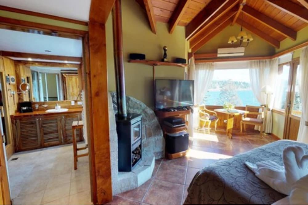Charming Luxury Lodge and Private Spa 51/74
