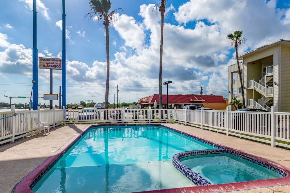 Motel6 Corpus Christi, TX - North 41/59