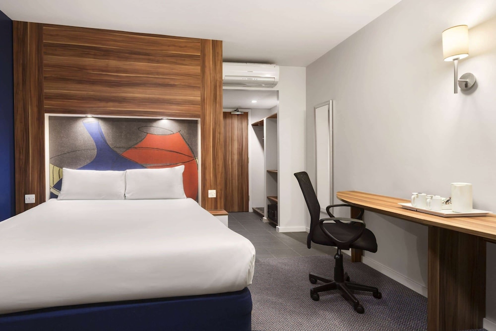 غرفة تنفيذية بسرير مزدوج، Ramada by Wyndham London Stansted Airport 6/7