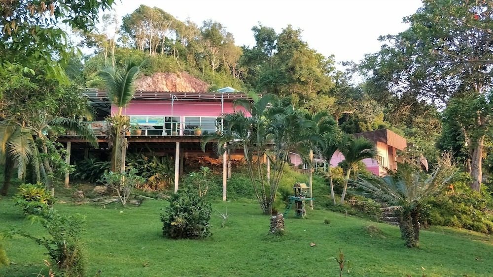 Sukorn Cabana Resort 28/28