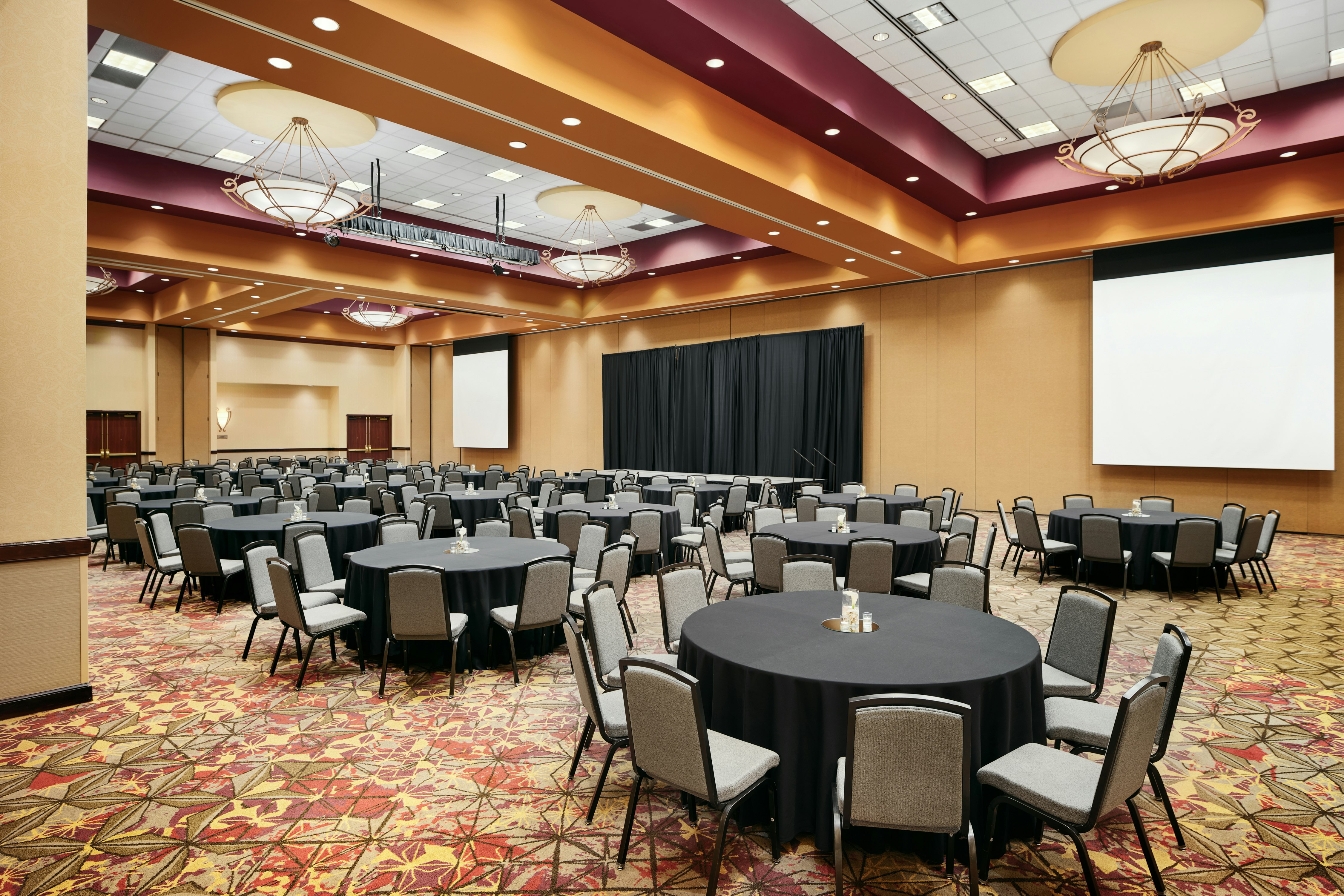 Embassy Suites by Hilton Charlotte Concord Golf Resort & Spa 60/74