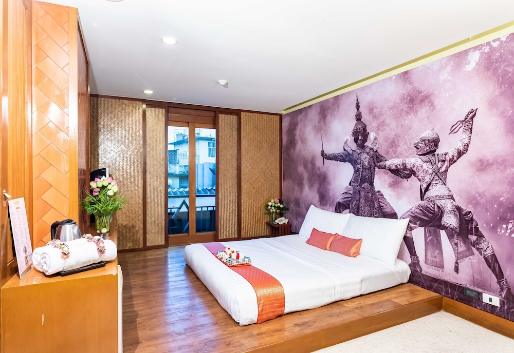 Dang Derm Hotel 26/68