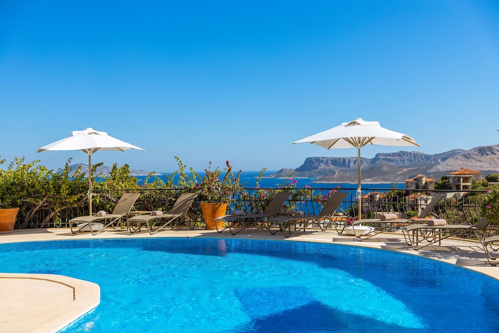 Hill House - Adults Only 42/50