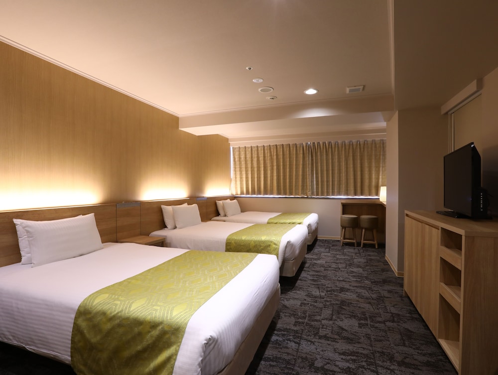 STANDARD, TRIPLE, 3 BEDS