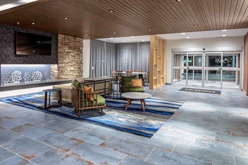 Fairfield Inn Suites Port Clinton Waterfront 4/32