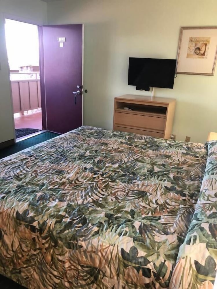 Seahorse Inn (CA) 11/18