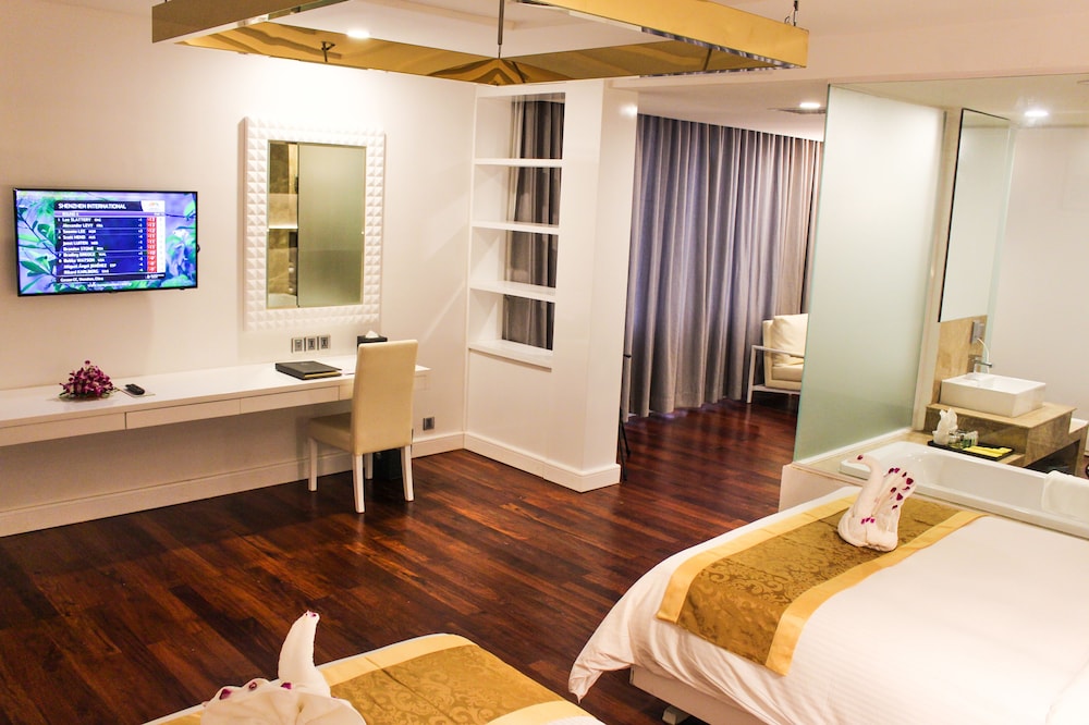 Grand Sokhalay Hotel 13/38