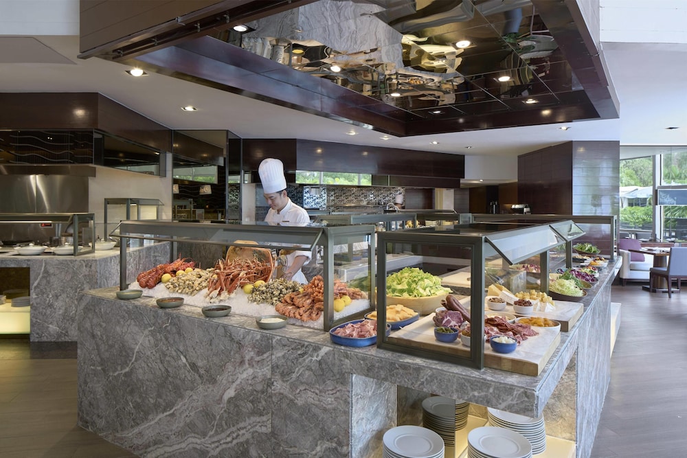 HYATT REGENCY HONG KONG SHA TIN 7/69
