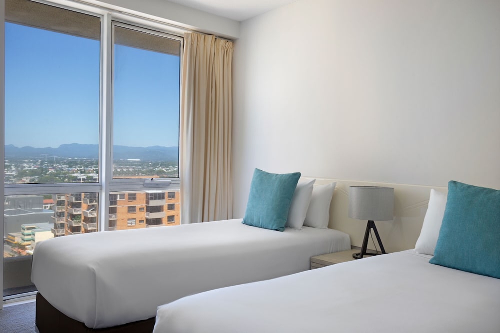Paradise Centre Apartments Surfers Paradise 13/68