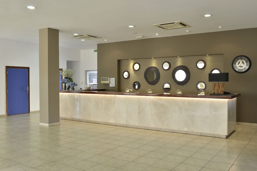 Makronisos Holiday Village 6/50