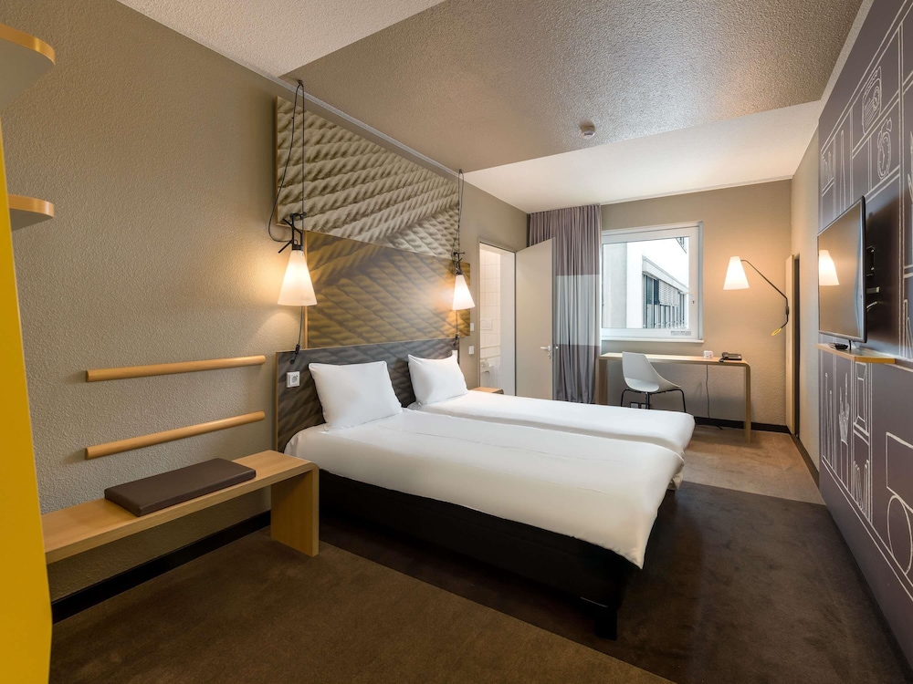غرفة قياسية بسريرين منفصلين لذوي الإعاقة، IBIS HAMBURG ST PAULI MESSE 5/10