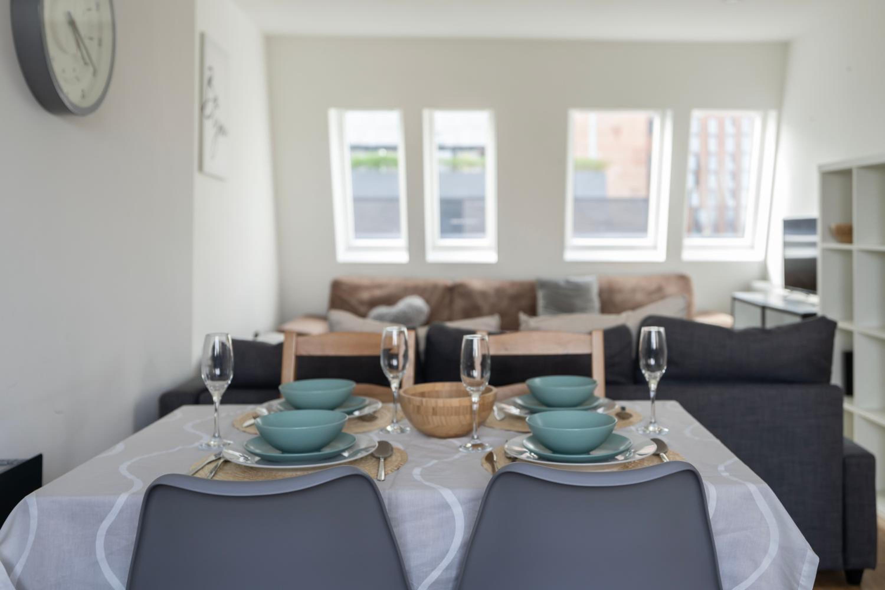 Shoreditch Apartments by PrimeCityHosts 29/37