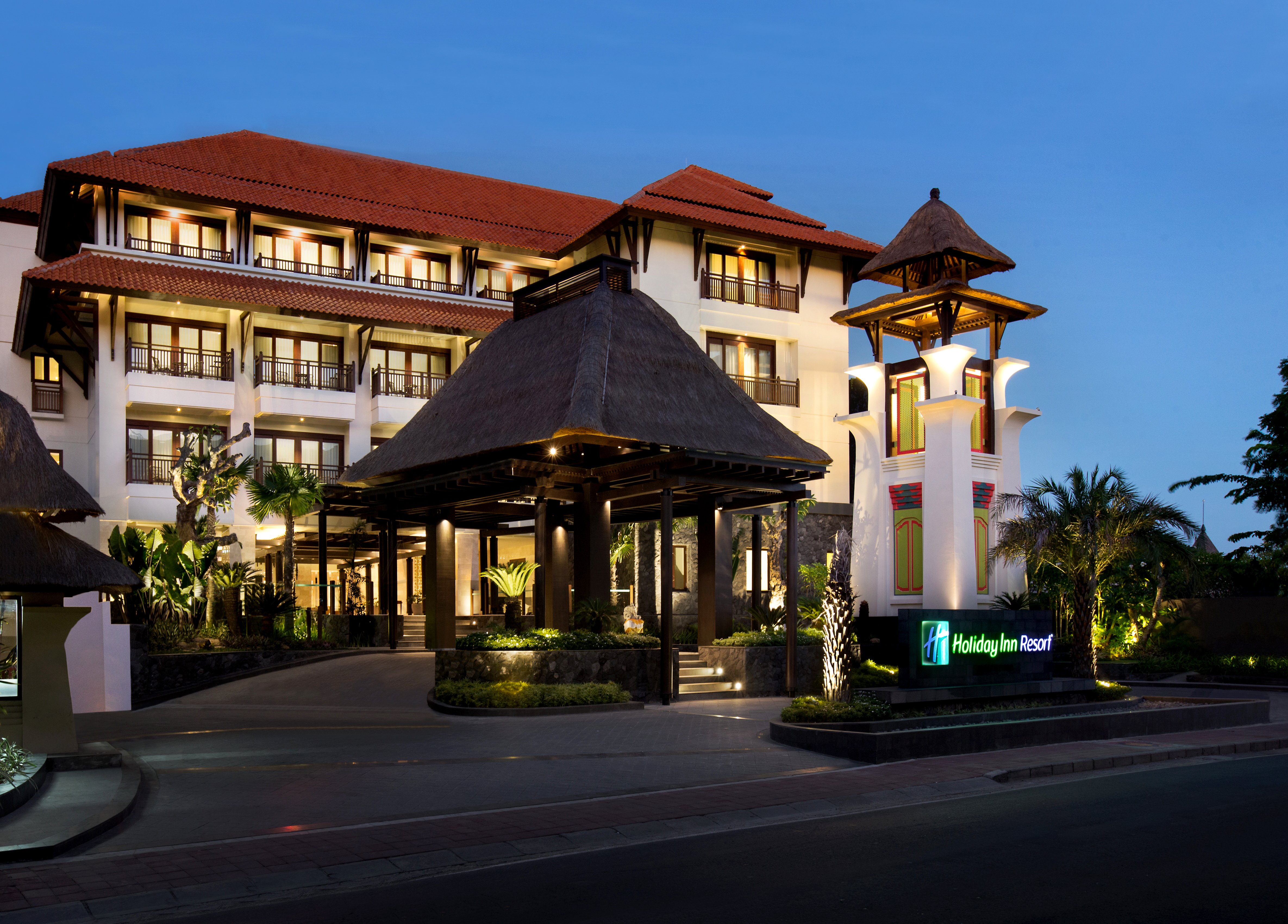 HOLIDAY INN RESORT BALI BENOA 7/79