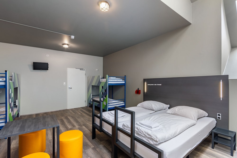 Mixed Dorm, 8 Beds