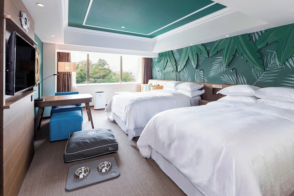 غرفة بسريرين مزدوجين يُسمح فيها بالحيوانات الأليفة، Sheraton Grande Tokyo Bay Hotel 2/7