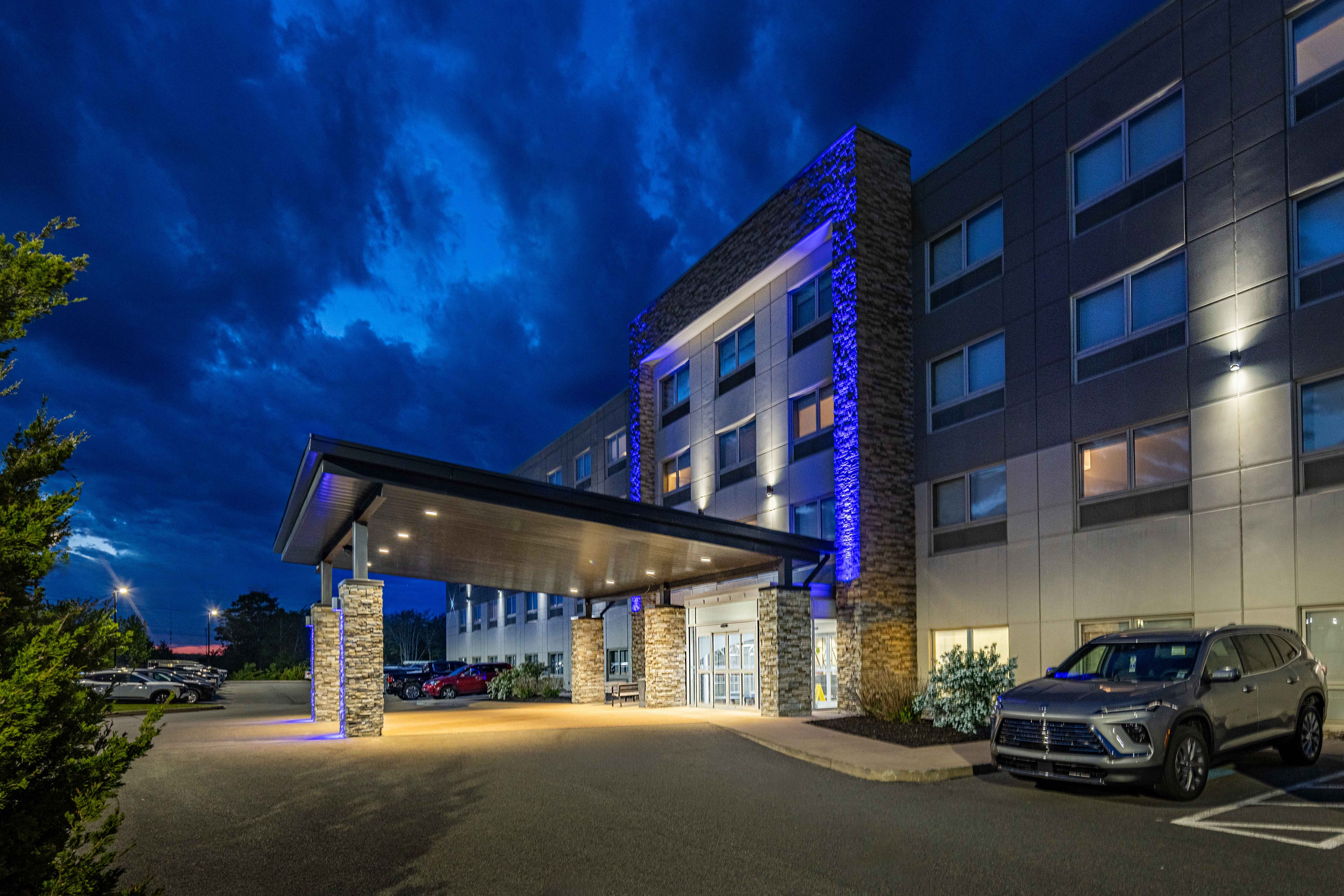 Holiday Inn Express And Suites Halifax - Dartmouth 65/71