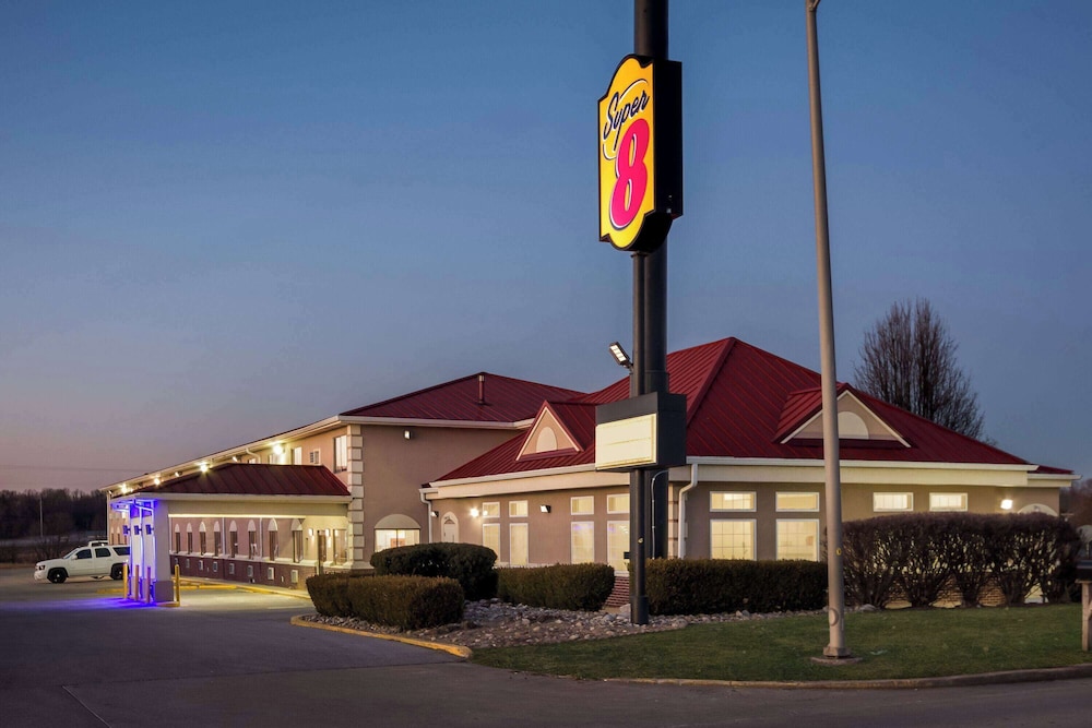 Super 8 by Wyndham Elizabethtown 6/61