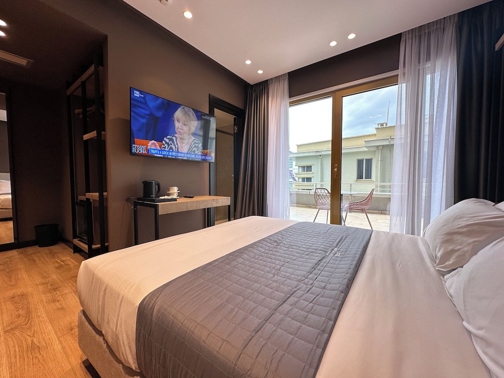 Mulaj Hotel Tirana 21/63
