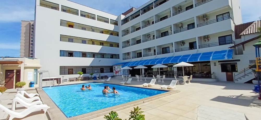 Golden Beach Hotel 83/86