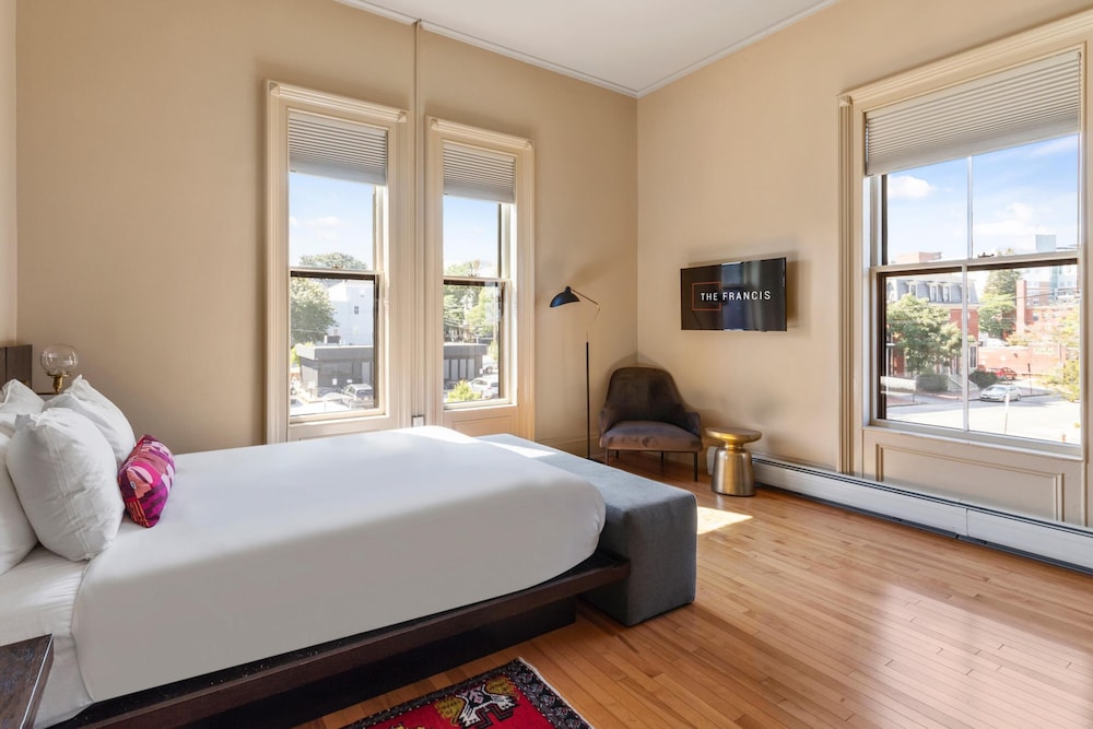 Signature, Queen Bed