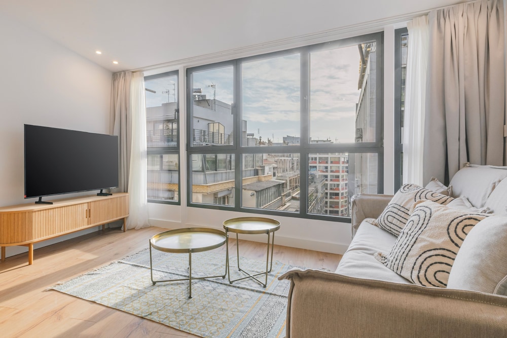 Ototo Luxury Living 32/50