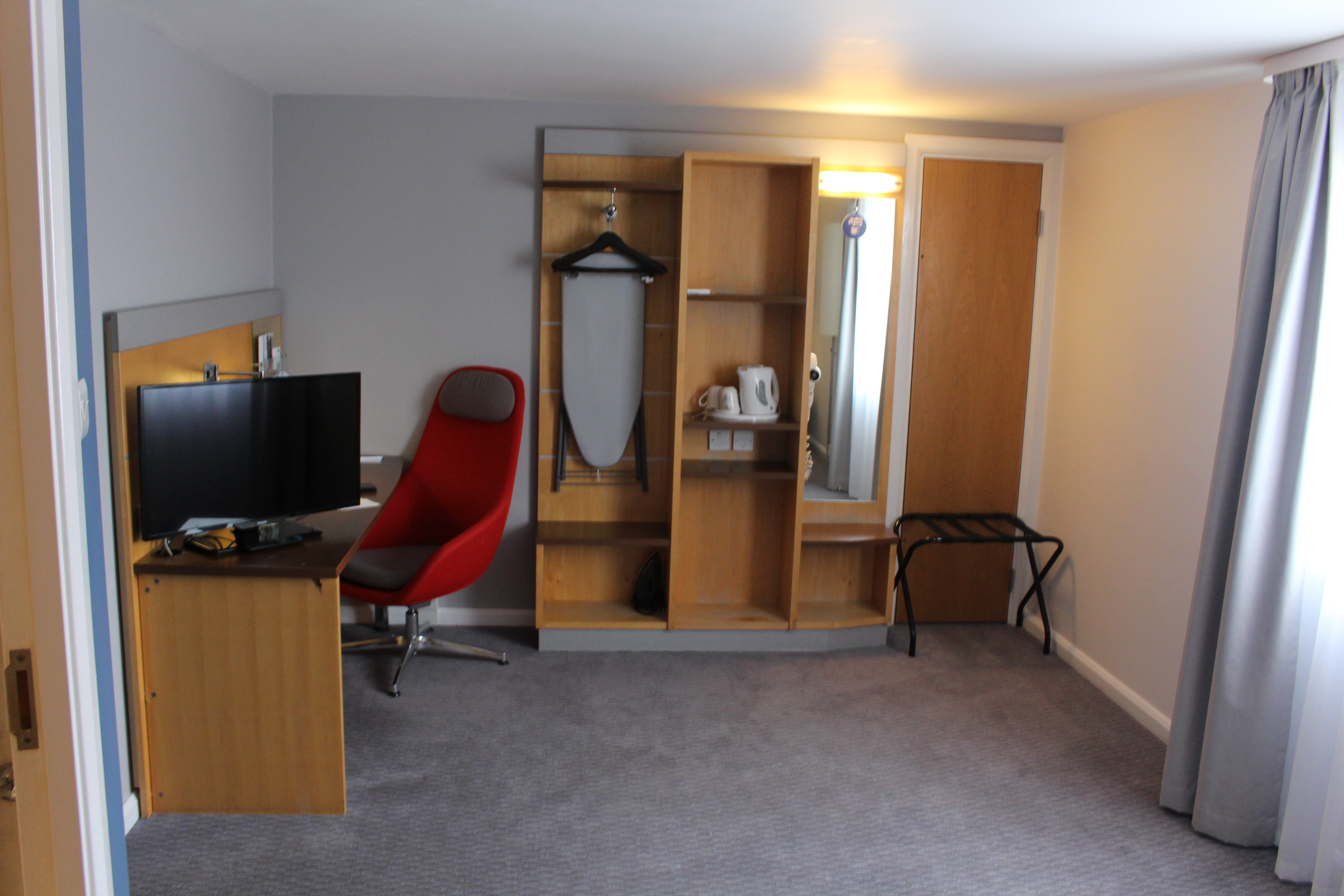 Holiday Inn Express London Croydon 25/50