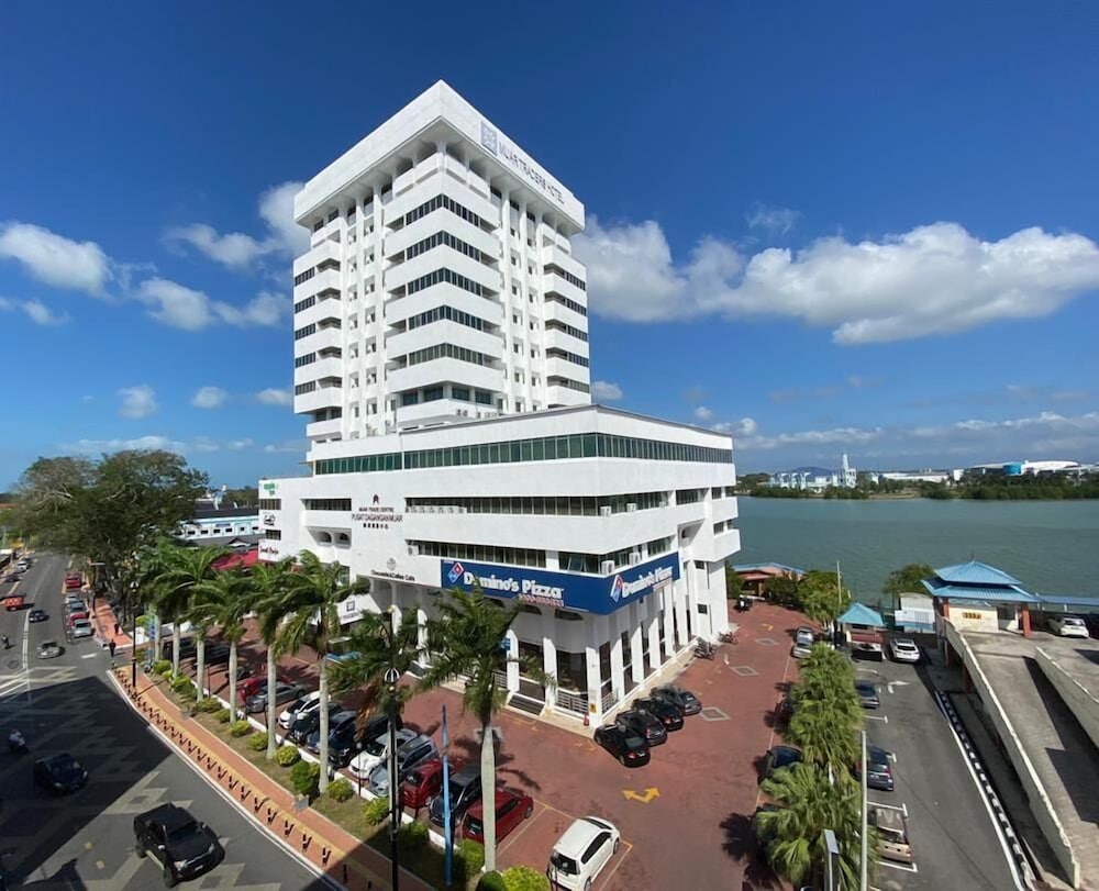MUAR TRADERS HOTEL 2/26
