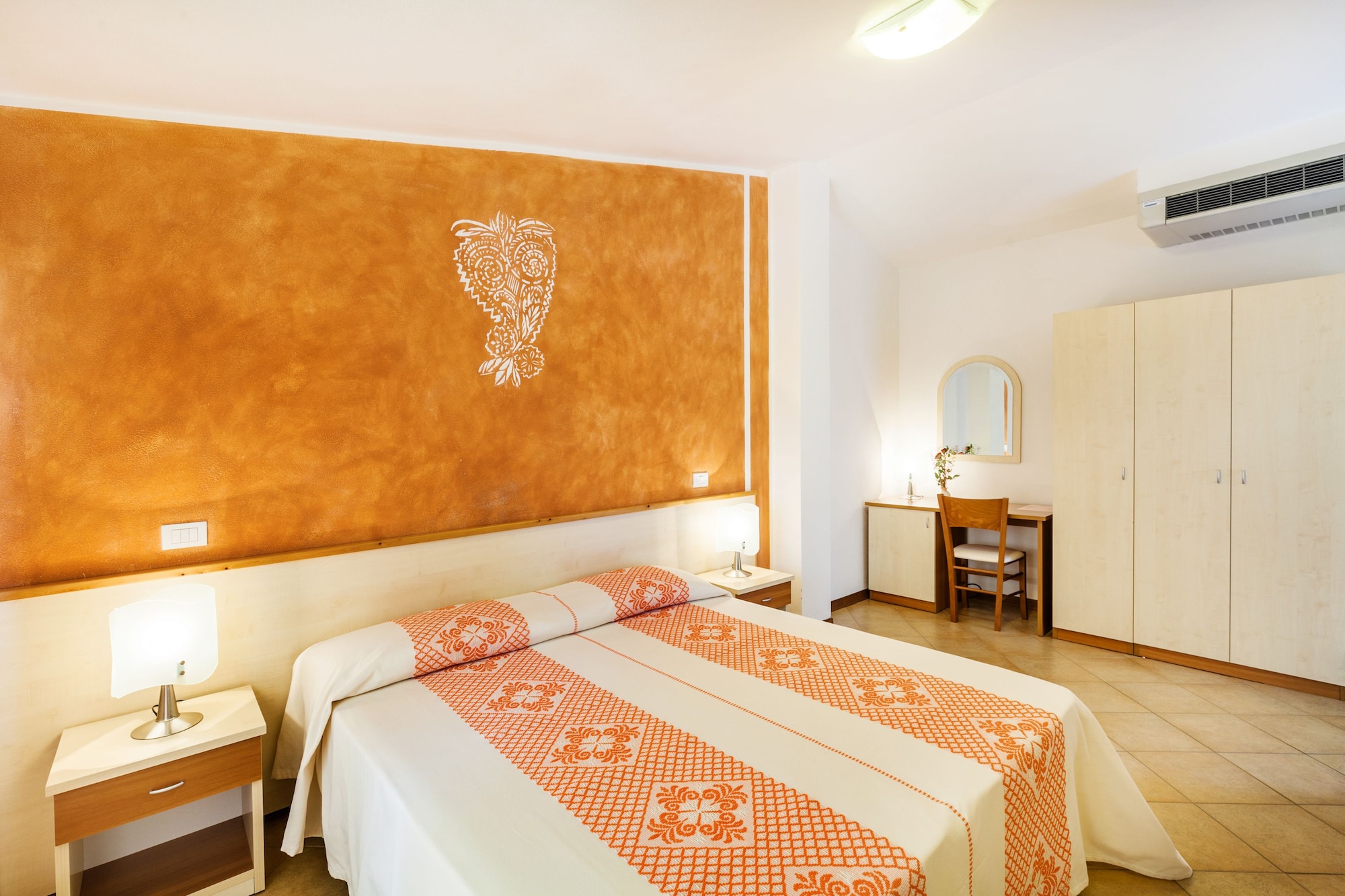 CLASSIC, DOUBLE BED, TERRACE