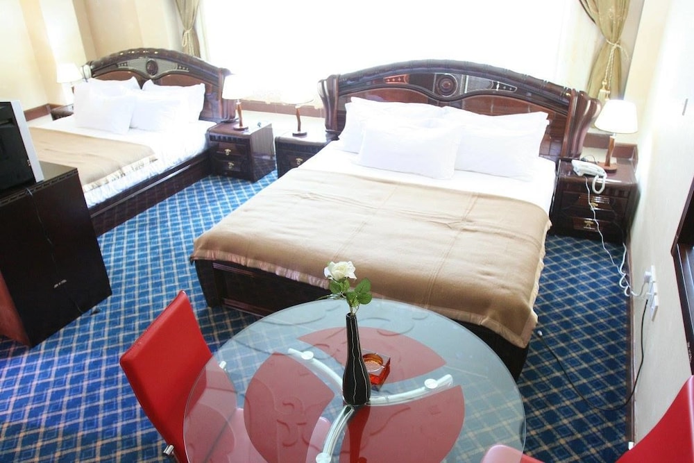 Jbk Hotel 25/33