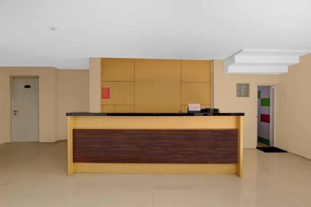 Lobby at Hotel O near Taman Sriwedari formerly Indria Inn, SURAKARTA