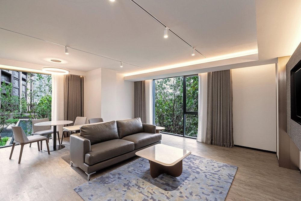 Gardina Asoke Hotel & Residence 31/49