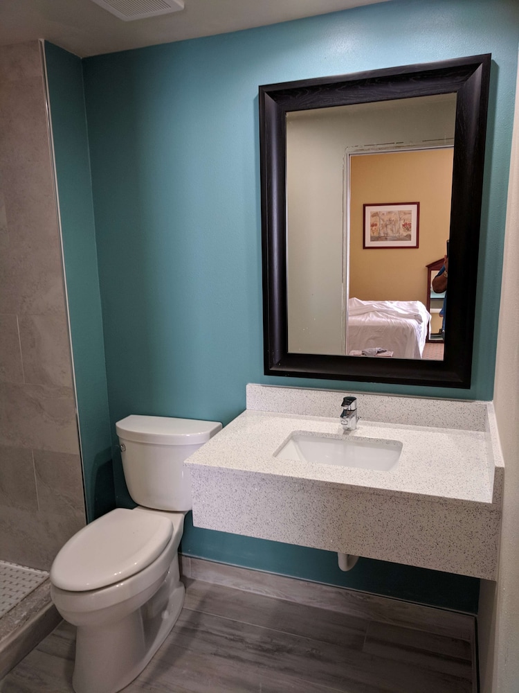 Best Western Intracoastal Inn 8/32