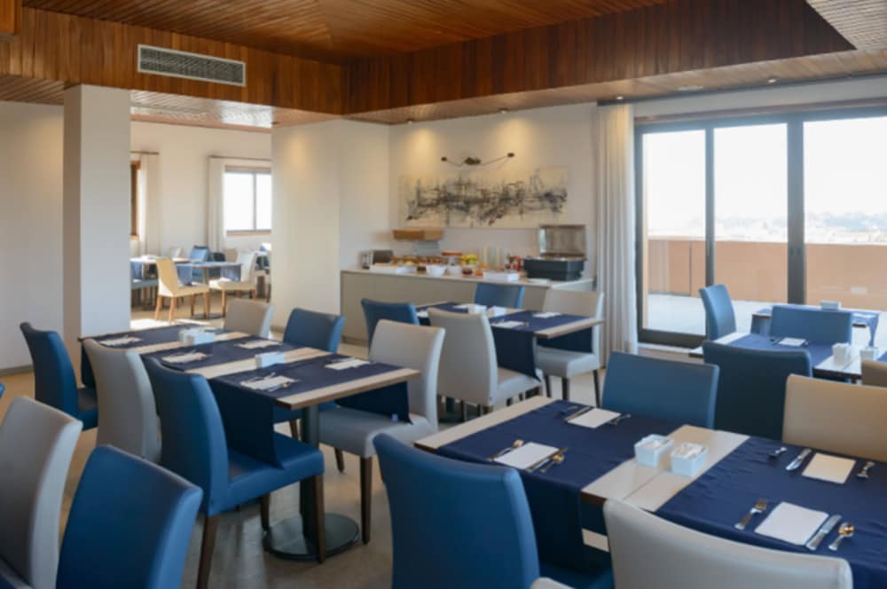 NOVA CRUZ HOTEL 35/50