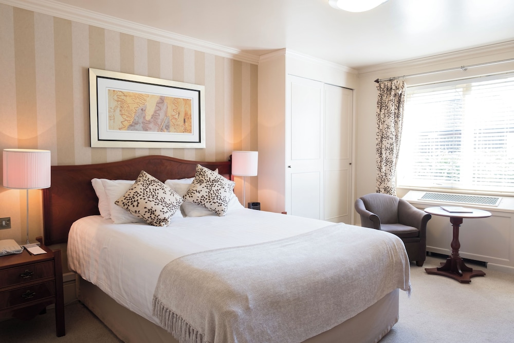 Solent Hotel and Spa 38/110