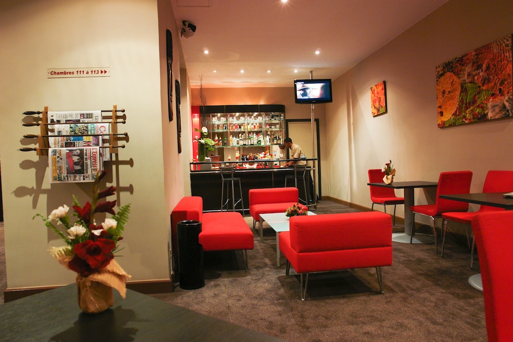 TANA Hotel 34/62