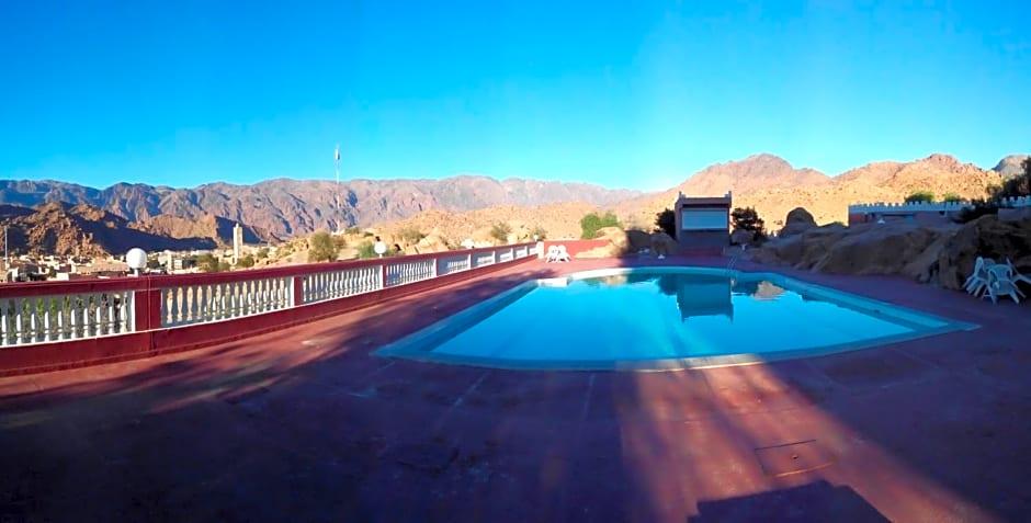HOTEL LES AMANDIERS 34/39